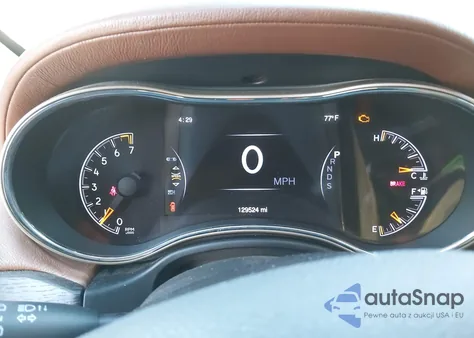 2015 Jeep Grand Cherokee Summit z USA, uszkodzony, nr VIN 1C4RJEJG6FC922681